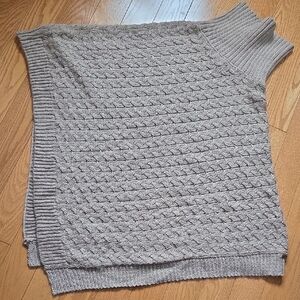 EUC Calvin Klein Chic Beige Women's Knit Poncho